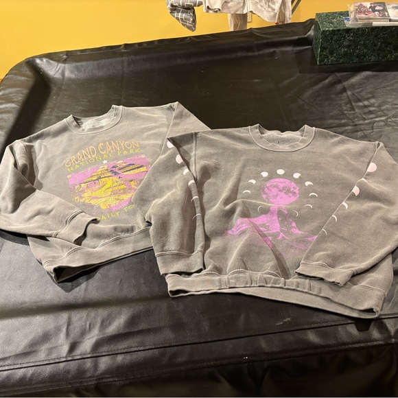 2 Ladies PacSun Small Vintage look soft sweatshirts-excellent condition - Picture 2 of 10